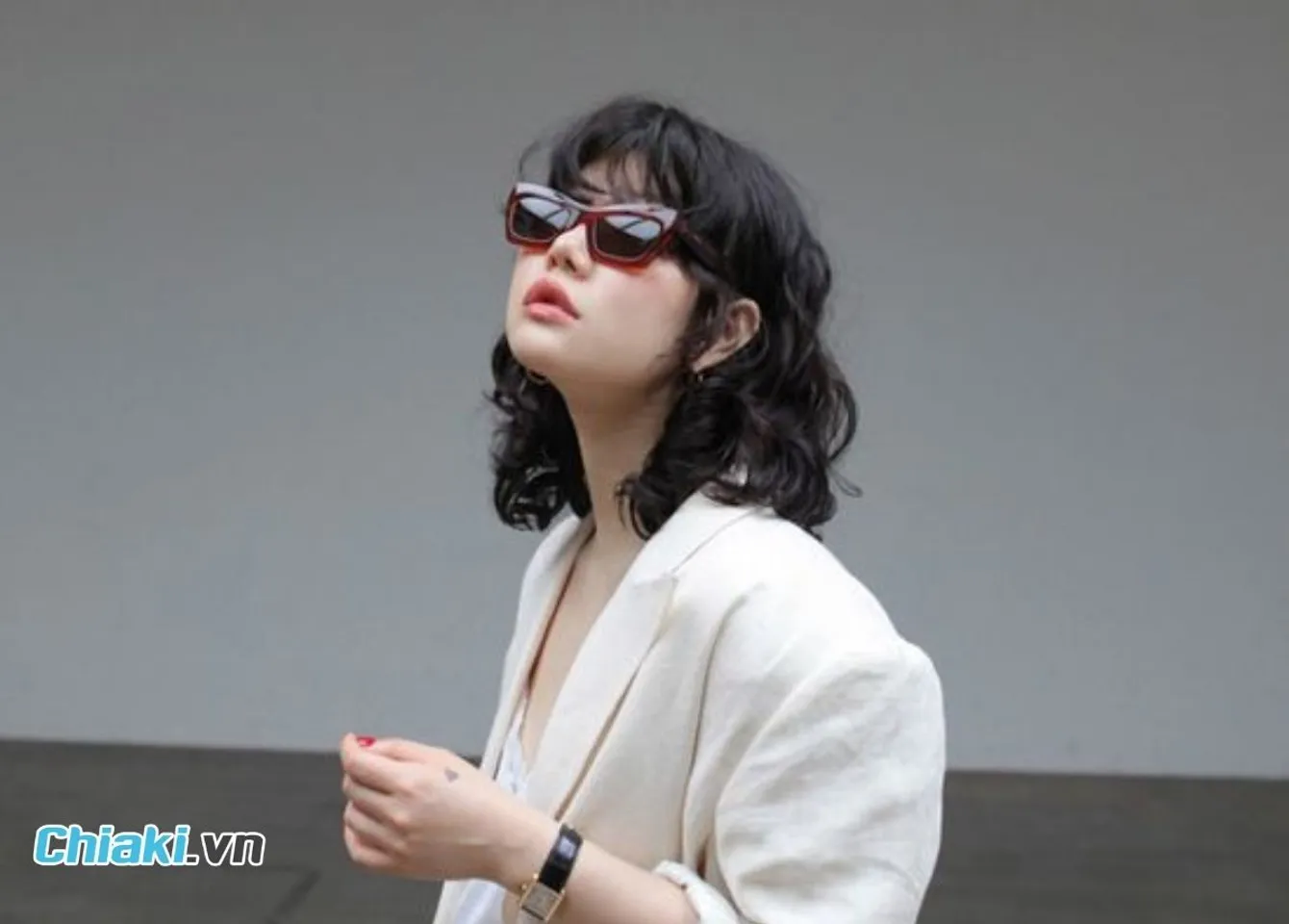 Top 21+ kiểu xoăn lơi tóc lỡ xu hướng tóc đẹp cho nàng thêm xinh