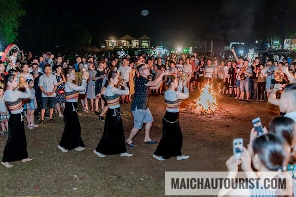 Tour du lịch Mai Châu Hòa Bình 2 ngày 1 đêm