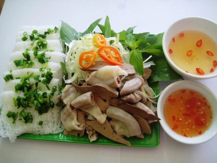 Top 22 Địa điểm Ăn uống Nổi tiếng ở Gia Lai - Pleiku với giá cả phải chăng