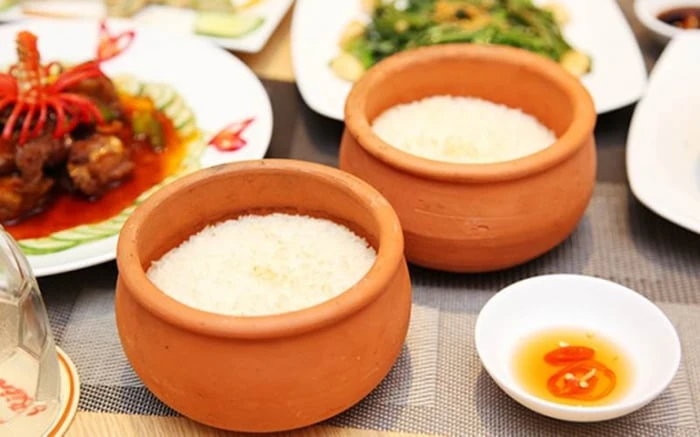 Top 22 Địa điểm Ăn uống Nổi tiếng ở Gia Lai - Pleiku với giá cả phải chăng