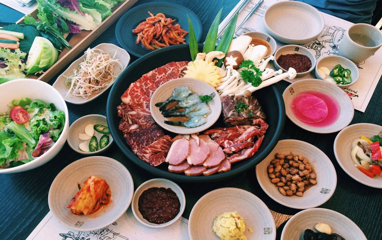 TOP 25 quán buffet Hà Nội ngon, chất lượng, đông khách | Vincom | Vincom