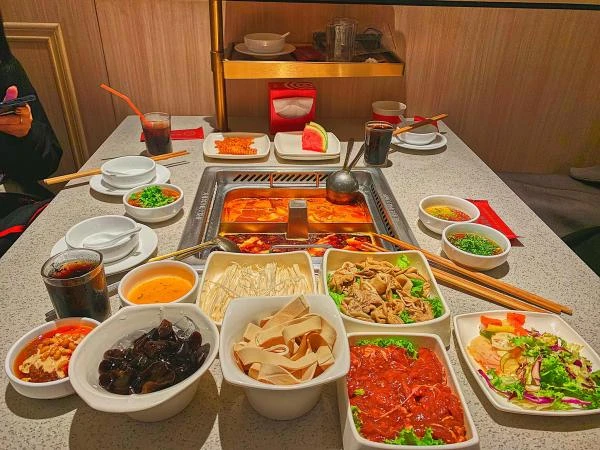 TOP 25 quán buffet Hà Nội ngon, chất lượng, đông khách | Vincom | Vincom