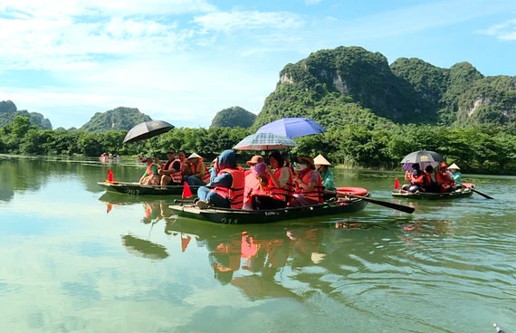 Đẩy mạnh liên kết để phát triển du lịch vùng đồng bằng sông Hồng - Đài Phát thanh và Truyền hình Ninh Bình